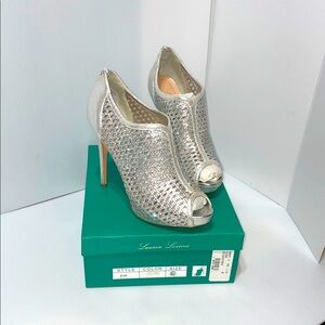 Lauren Lorraine -Eva- Open Toe Silver Sequin Stiletto Heels Size 8.5